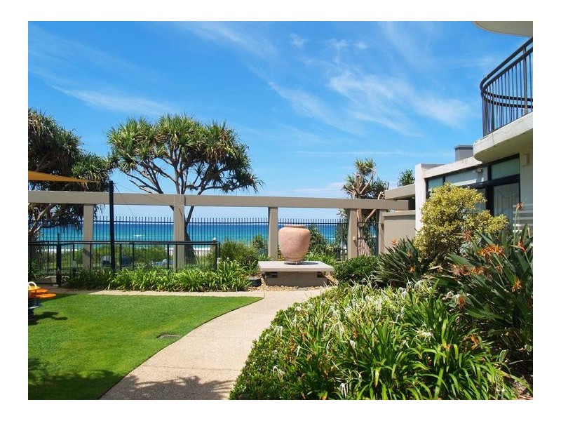 4 Old Burleigh Road ‘Surfers Aquarius’, Surfers Paradise QLD 4217