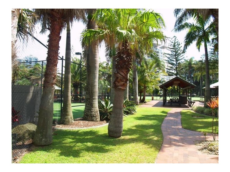 4 Old Burleigh Road ‘Surfers Aquarius’, Surfers Paradise QLD 4217