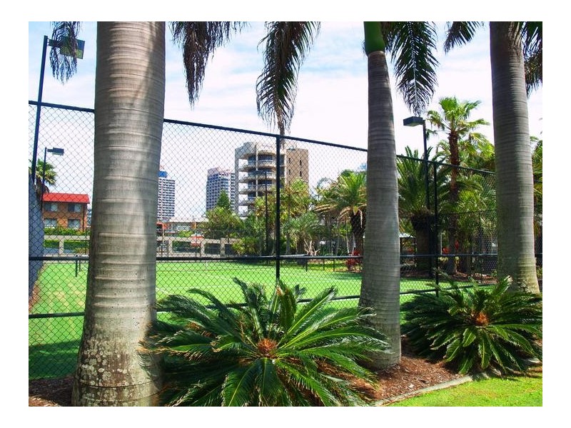 4 Old Burleigh Road ‘Surfers Aquarius’, Surfers Paradise QLD 4217