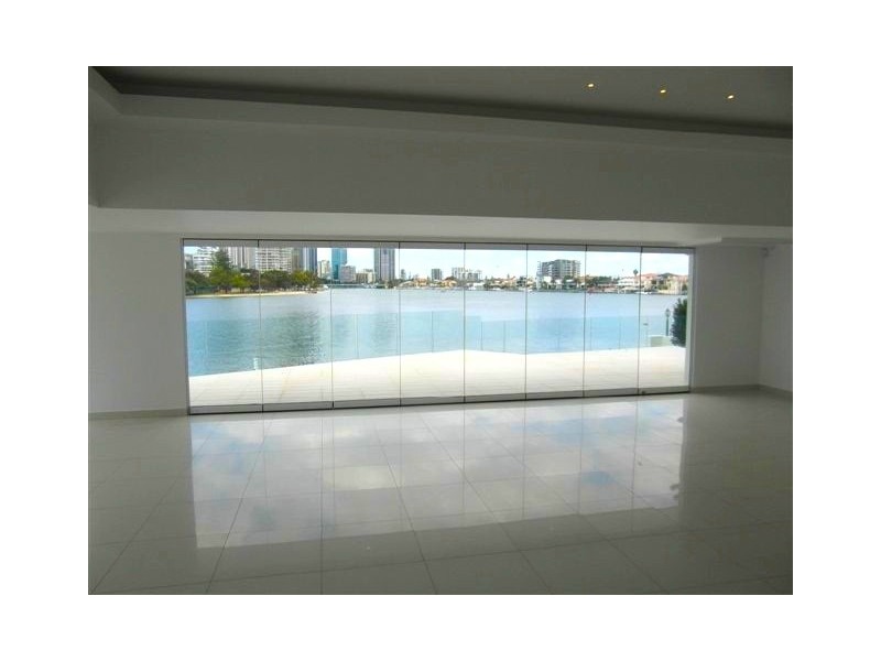 56 Admiralty Drive, Paradise Waters QLD 4217