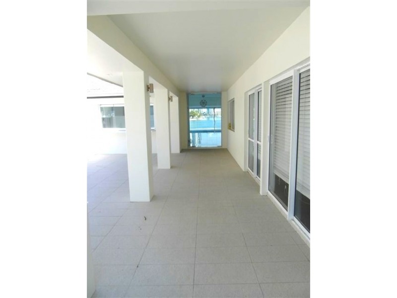 56 Admiralty Drive, Paradise Waters QLD 4217