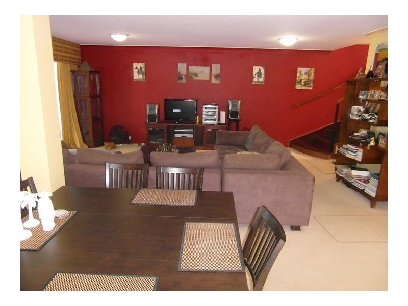 100 Cotlew Street East, Southport QLD 4215