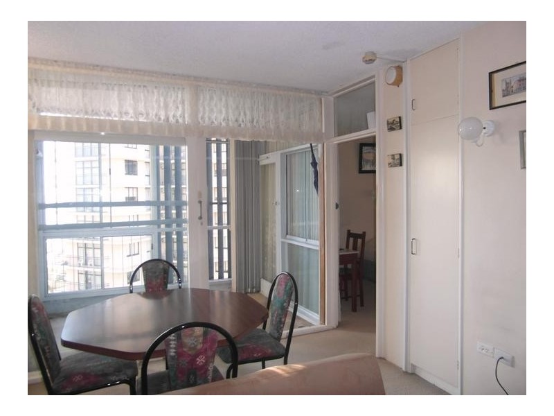 32 Hanlan Street, Surfers Paradise QLD 4217