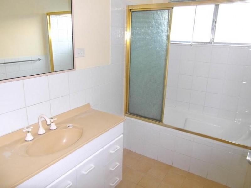 17 Sungold Avenue, Southport QLD 4215