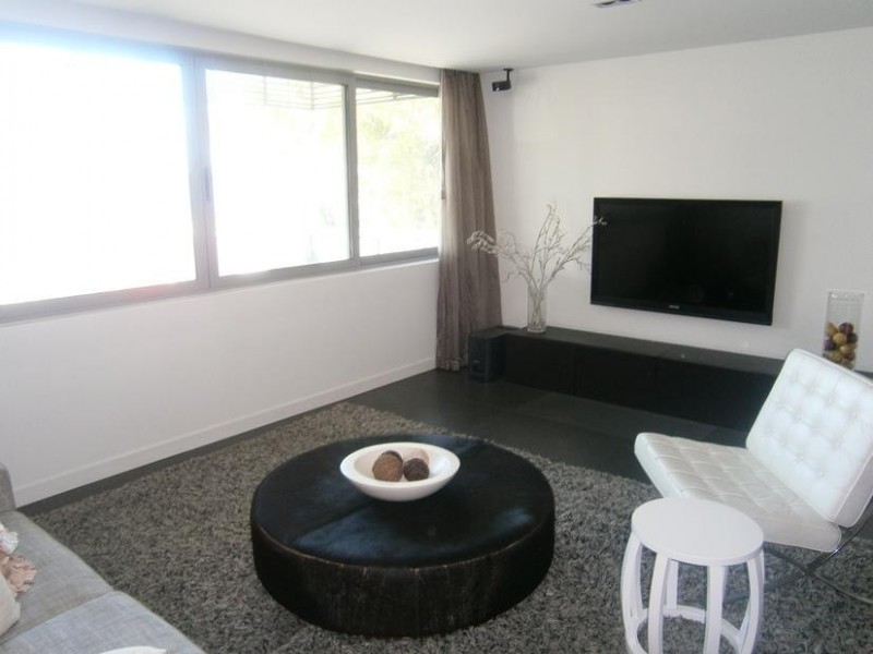 446 Marine Parade, Biggera Waters QLD 4216