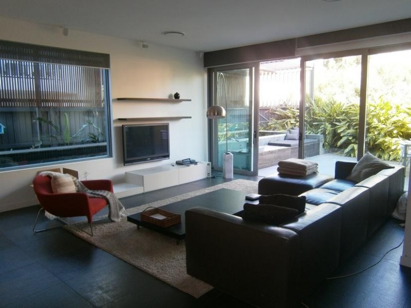 446 Marine Parade, Biggera Waters QLD 4216