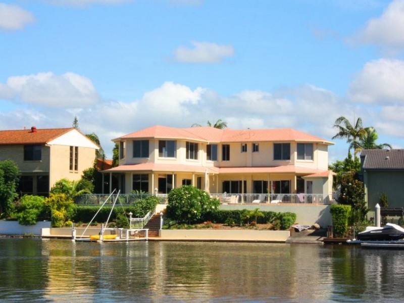 18 Kookaburra Court, Isle of Sorrento, Sorrento QLD 4217