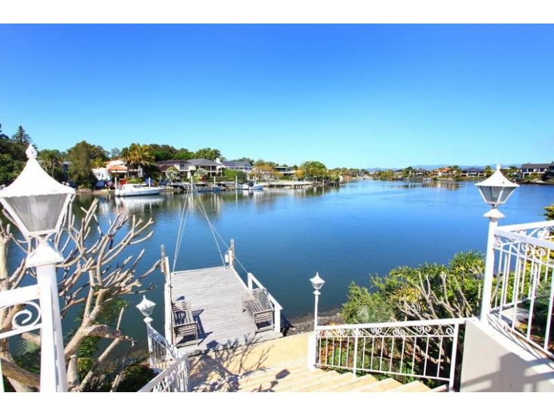 18 Kookaburra Court, Isle of Sorrento, Sorrento QLD 4217