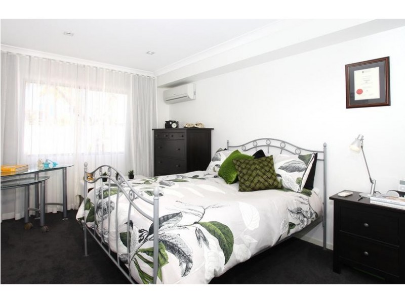 77 Regatta Parade, Southport QLD 4215