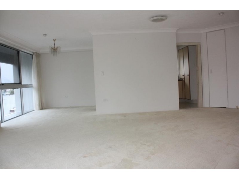 21 Peninsular Drive ‘Edgewater Gardens’, Surfers Paradise QLD 4217