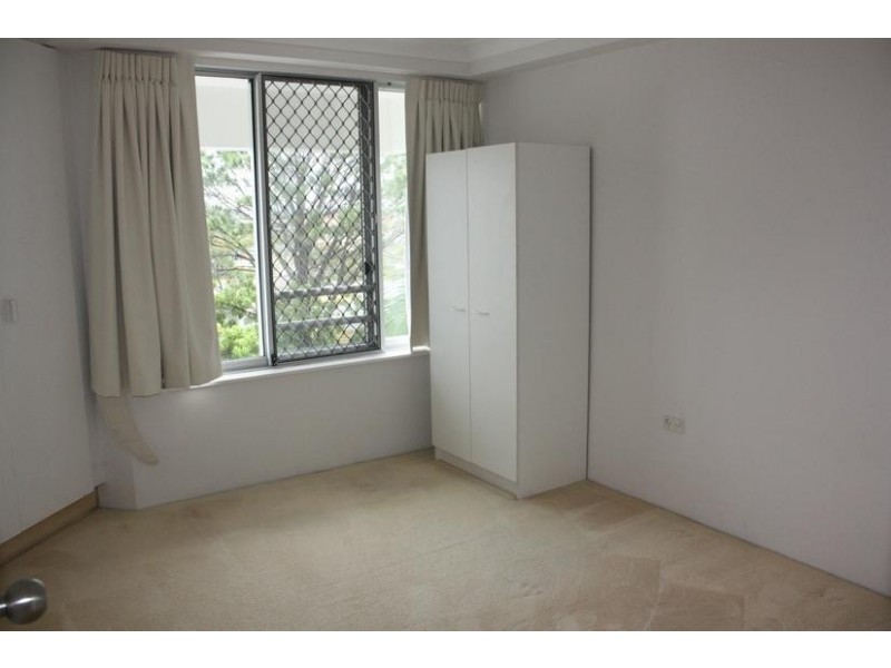 21 Peninsular Drive ‘Edgewater Gardens’, Surfers Paradise QLD 4217