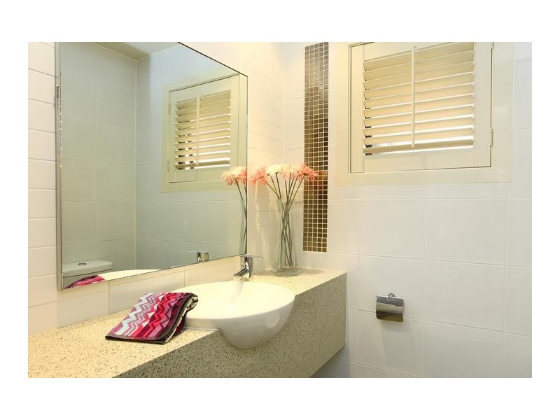 61B Paradise Island, Surfers Paradise QLD 4217