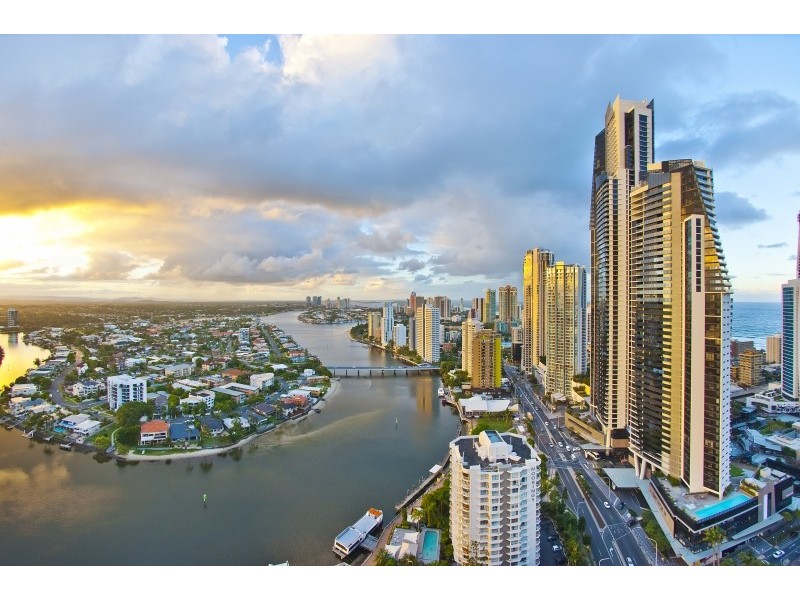 4 Wahroonga Place ‘Avalon’, Surfers Paradise QLD 4217