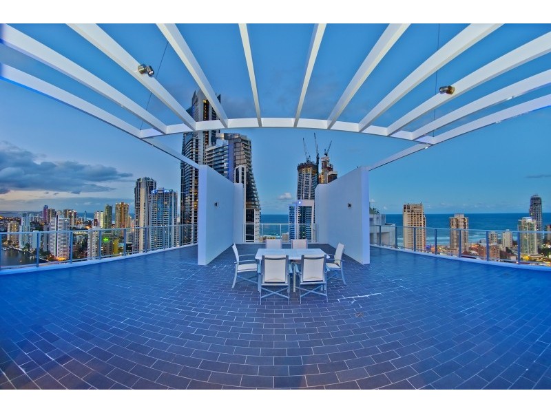 4 Wahroonga Place ‘Avalon’, Surfers Paradise QLD 4217