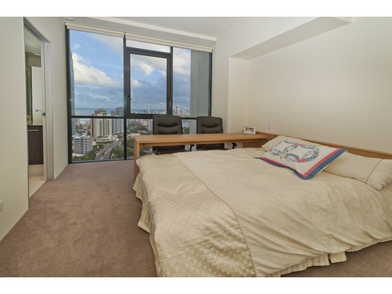 4 Wahroonga Place ‘Avalon’, Surfers Paradise QLD 4217