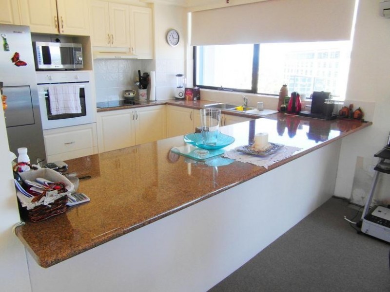 30 Laycock Street ‘Aegean’, Surfers Paradise QLD 4217