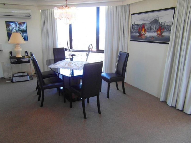 30 Laycock Street ‘Aegean’, Surfers Paradise QLD 4217