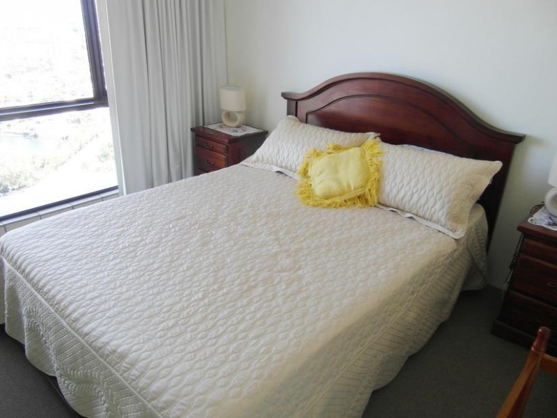 30 Laycock Street ‘Aegean’, Surfers Paradise QLD 4217