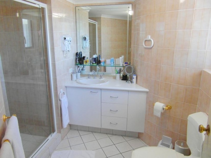 30 Laycock Street ‘Aegean’, Surfers Paradise QLD 4217