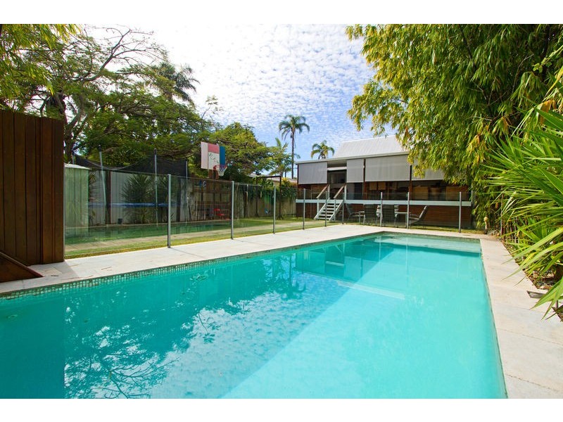 18 William Street, Southport QLD 4215