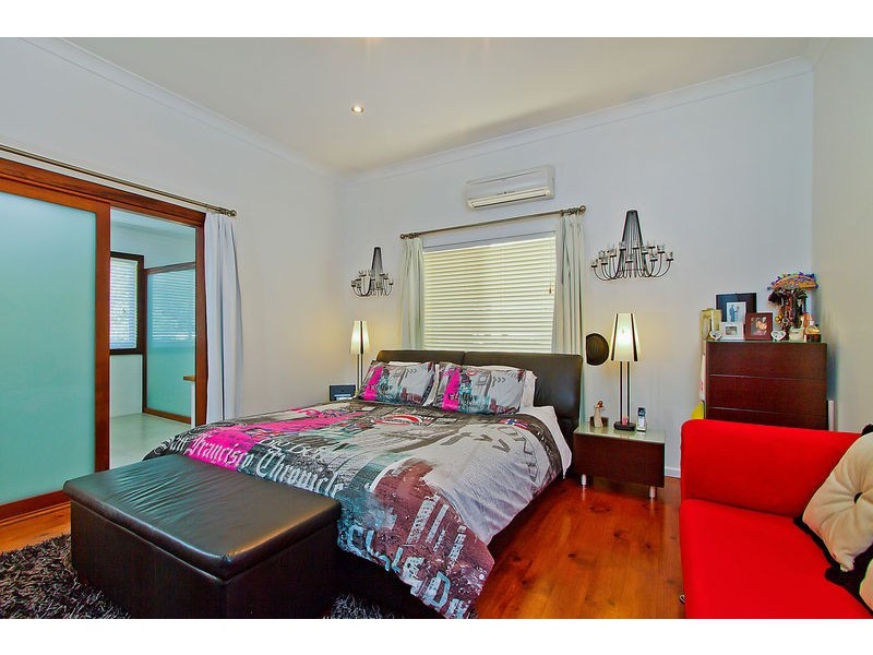 18 William Street, Southport QLD 4215