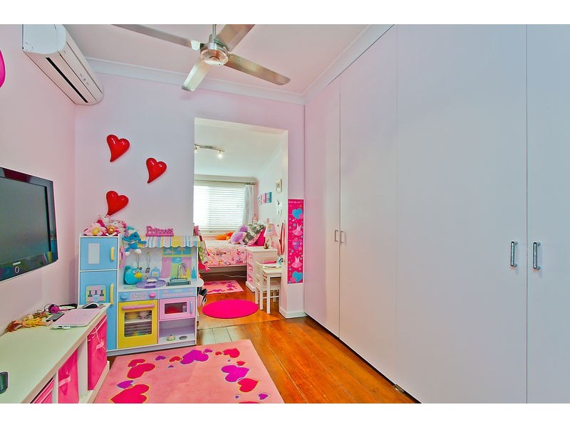 18 William Street, Southport QLD 4215