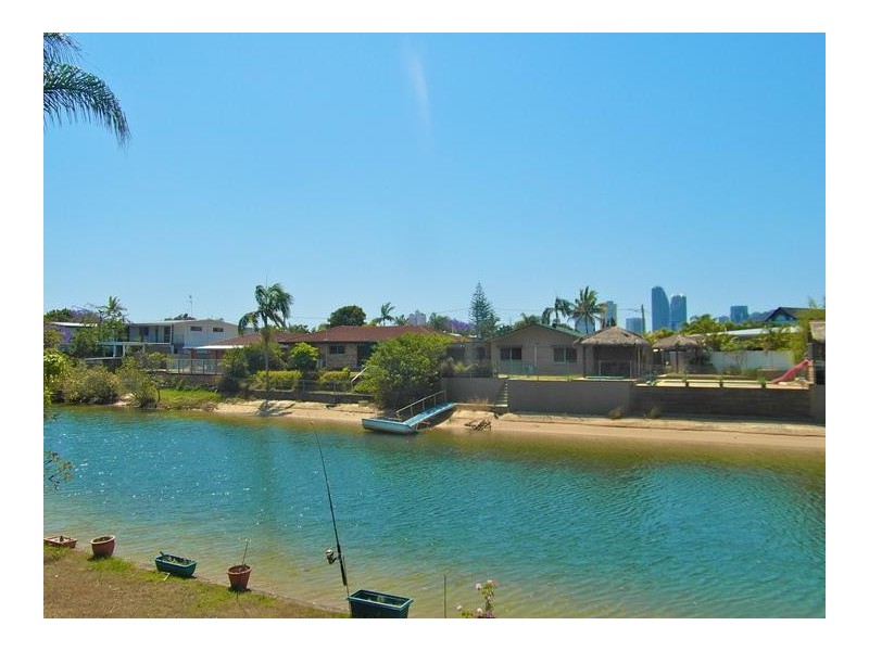 122 Rio Vista Boulevard, Broadbeach Waters QLD 4218