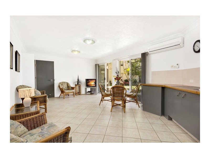 11 ‘Le Chelsea’ Frederick Street, Surfers Paradise QLD 4217