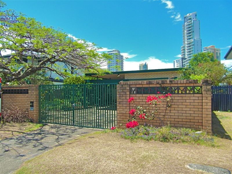 41 Stanhill Drive, Chevron Island QLD 4217