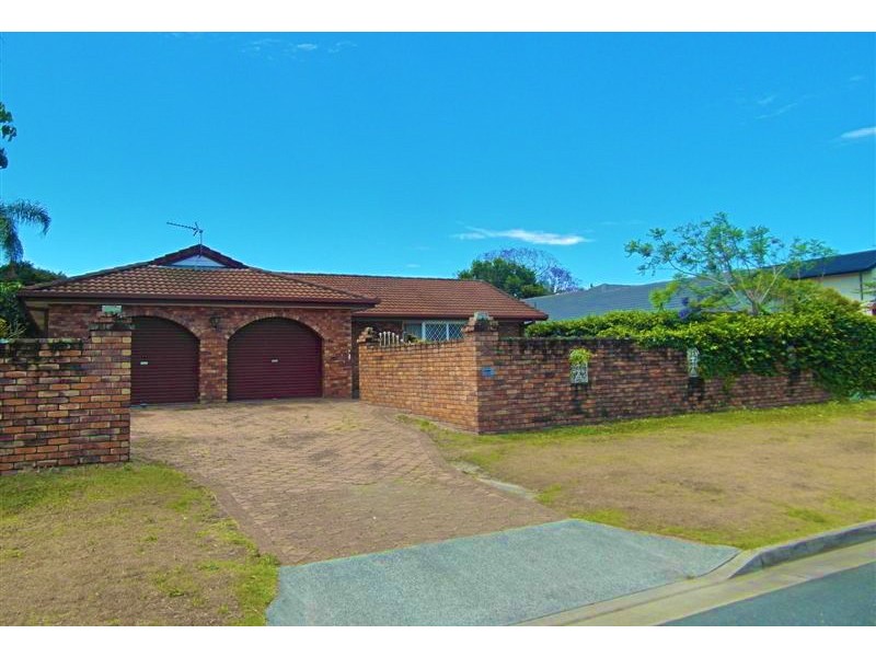 5 Inveray Avenue, Benowa QLD 4217