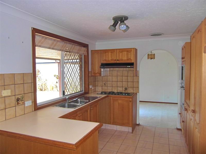 5 Inveray Avenue, Benowa QLD 4217
