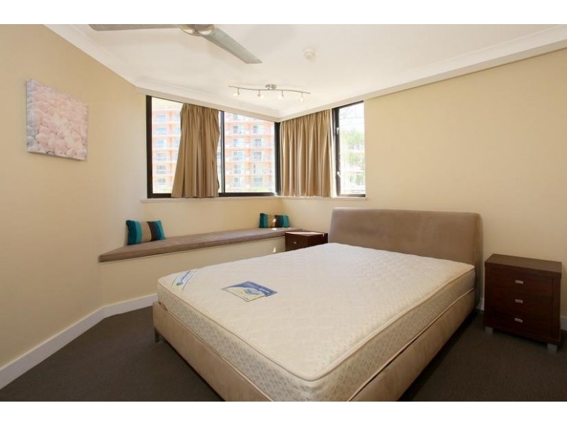 219 ‘Cosmopolitan’ 3142 Surfers Paradise Bvd, Surfers Paradise QLD 4217