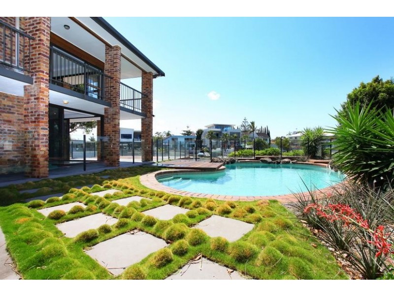 28 The Lido, Isle Of Capri QLD 4217