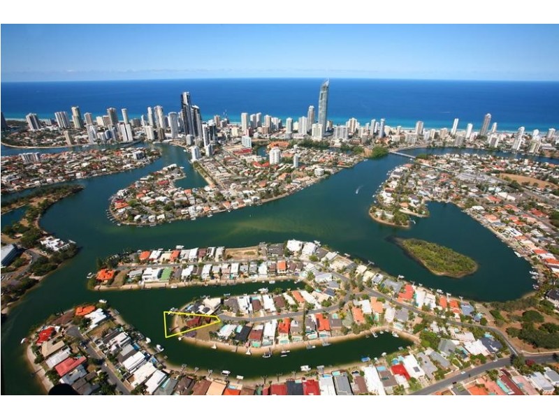 28 The Lido, Isle Of Capri QLD 4217