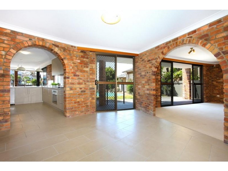 28 The Lido, Isle Of Capri QLD 4217