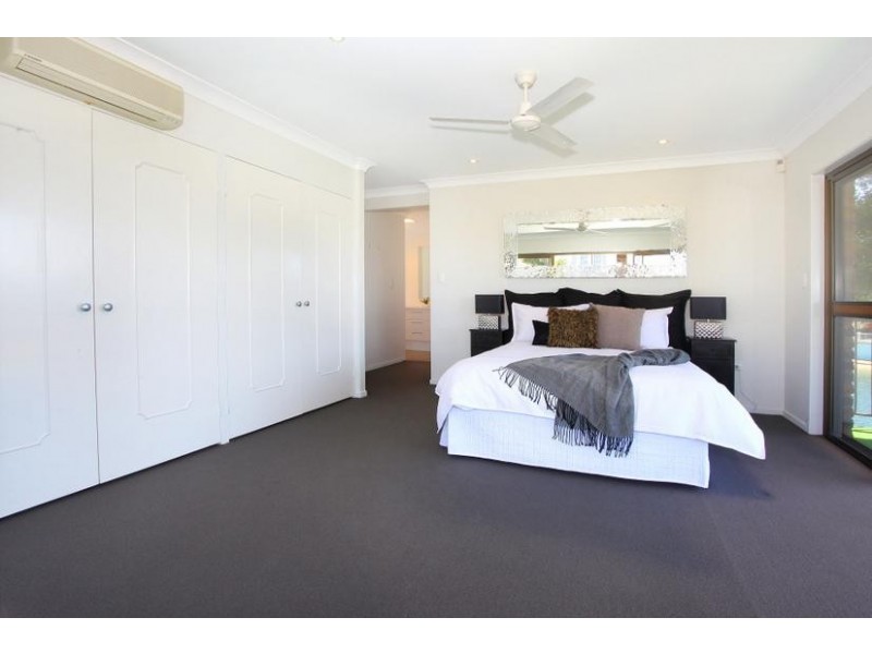 28 The Lido, Isle Of Capri QLD 4217