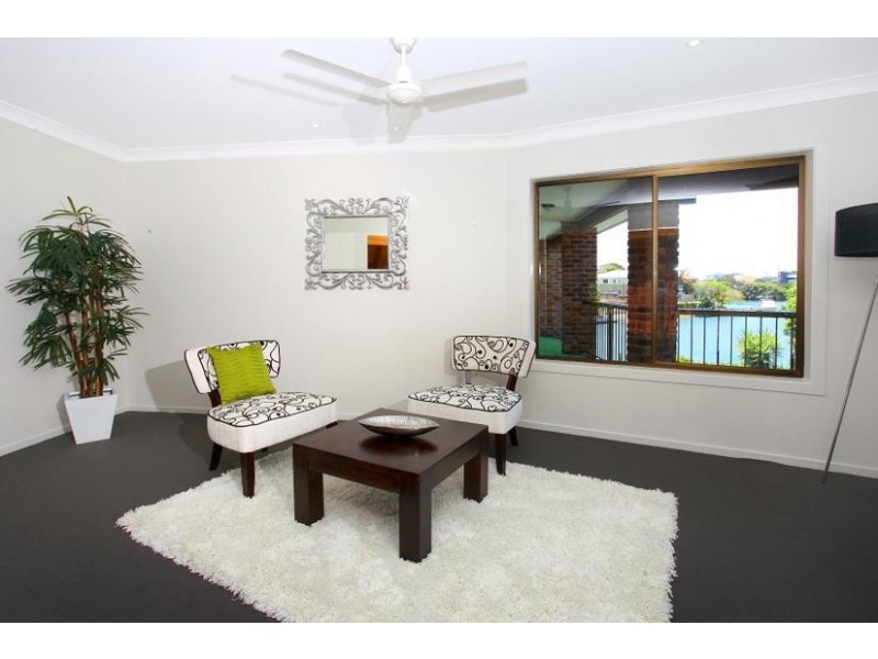 28 The Lido, Isle Of Capri QLD 4217