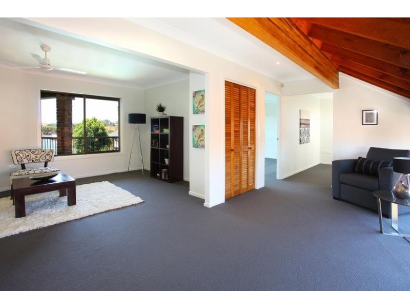 28 The Lido, Isle Of Capri QLD 4217