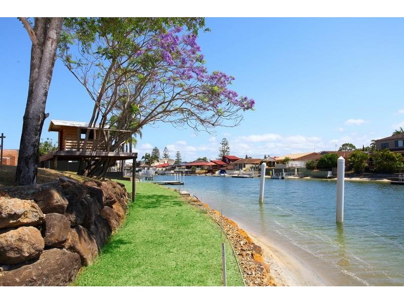 28 The Lido, Isle Of Capri QLD 4217