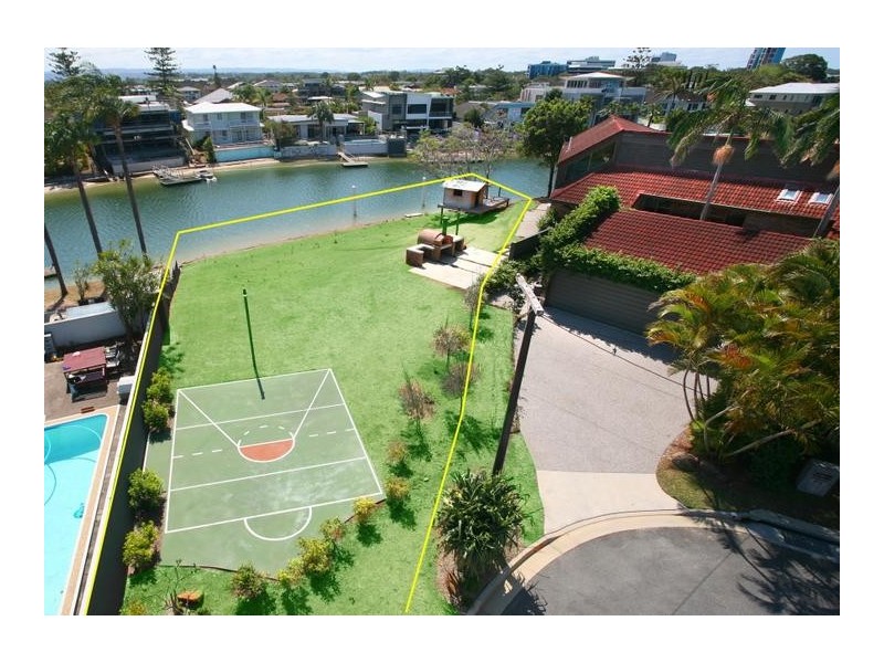 26 The Lido, Isle Of Capri QLD 4217