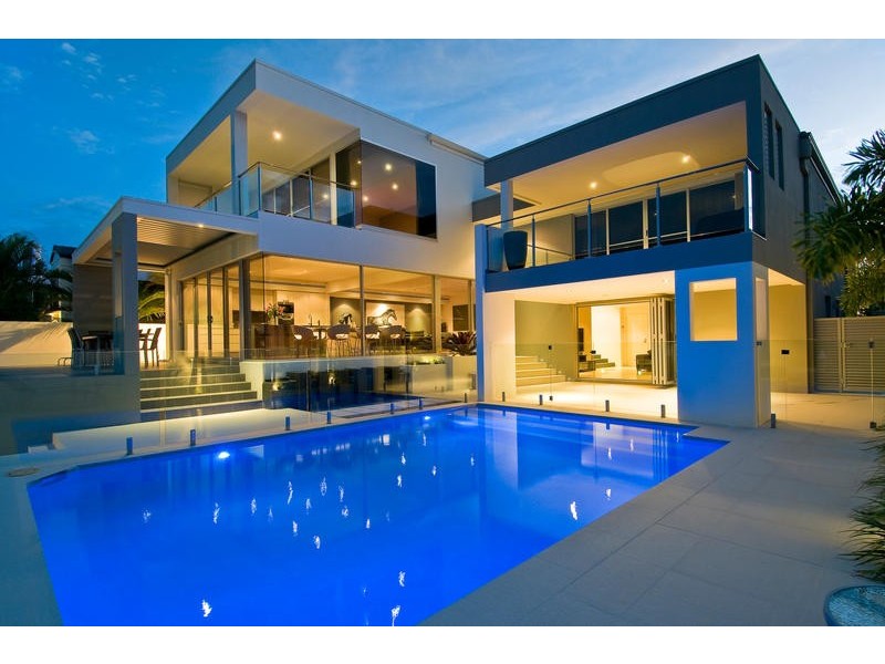 57 Admiralty Drive, Paradise Waters QLD 4217