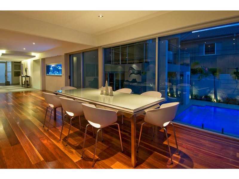 57 Admiralty Drive, Paradise Waters QLD 4217