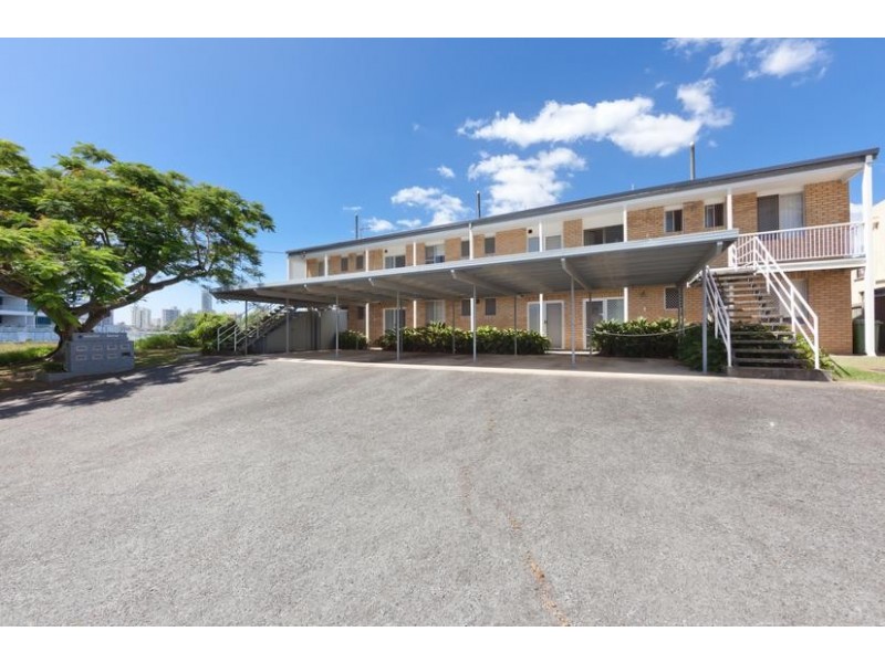 4 Holborow Close, Surfers Paradise QLD 4217