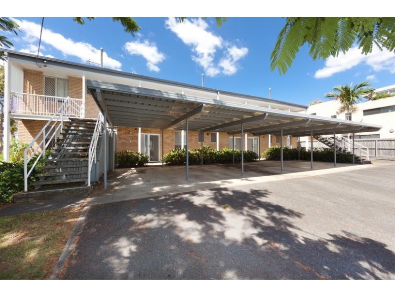 4 Holborow Close, Surfers Paradise QLD 4217