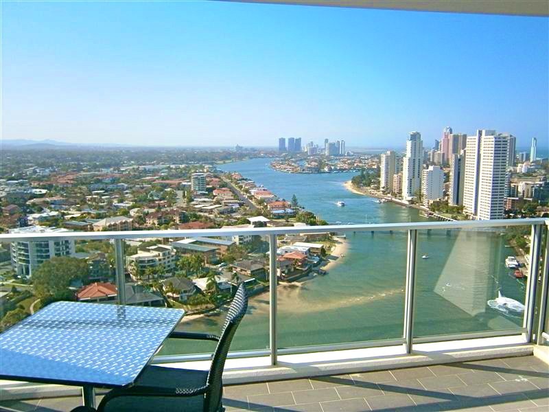 4 Wahroonga Place ‘Avalon Apartments’, Surfers Paradise QLD 4217