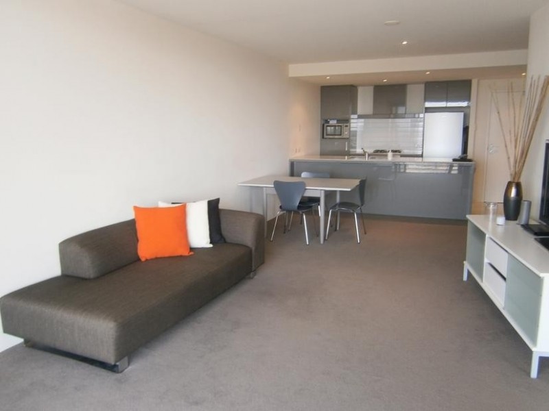 4 Wahroonga Place ‘Avalon Apartments’, Surfers Paradise QLD 4217