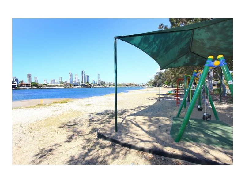 10 Capistrano Court, Southport QLD 4215
