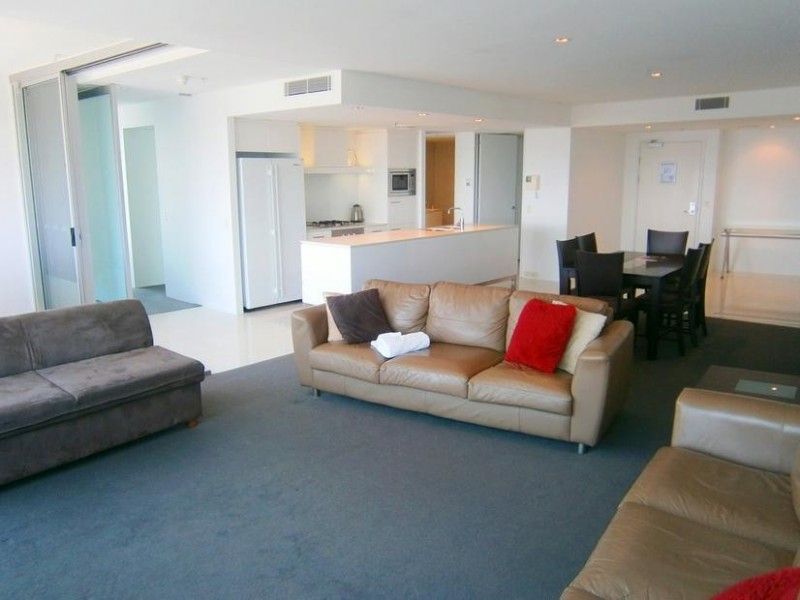 9 Hamilton Avenue ‘Q1′, Surfers Paradise QLD 4217