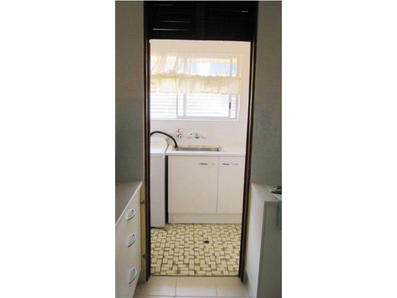 38 Peninsular Drive ‘Villanella’, Surfers Paradise QLD 4217