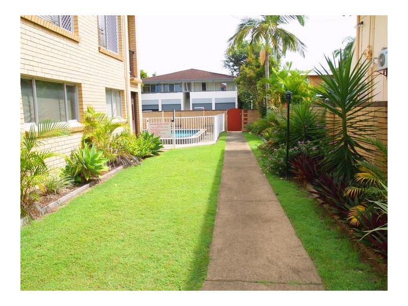 38 Peninsular Drive ‘Villanella’, Surfers Paradise QLD 4217